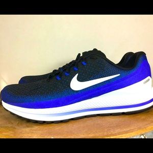 Nike Air Zoom Vomero 13 size 12